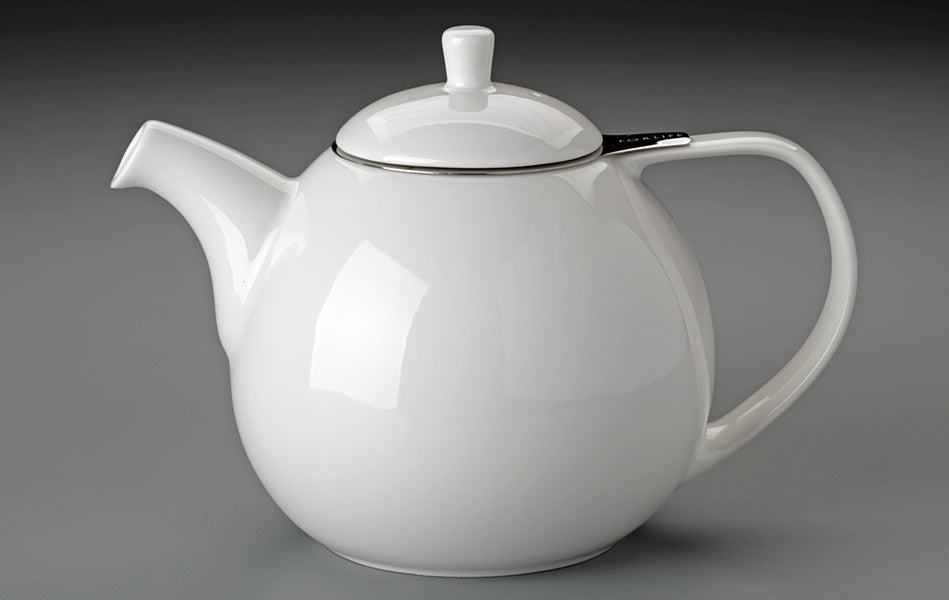 For Life 45 oz. Curve Teapot (White)